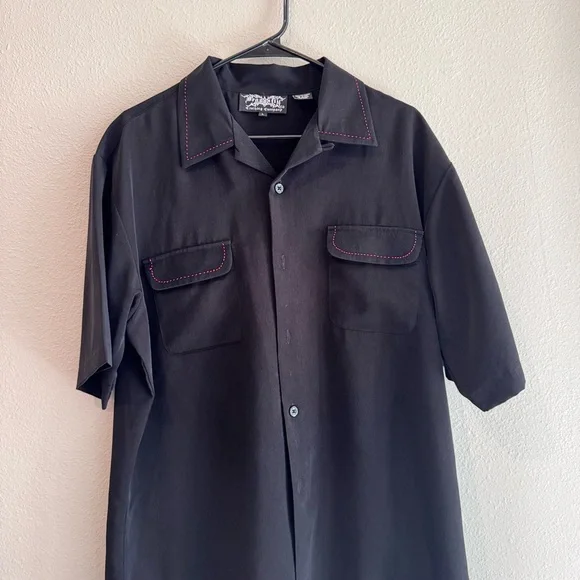 Vintage Black Shirt with Embroidered Hula Dancer - Picture 5 of 7